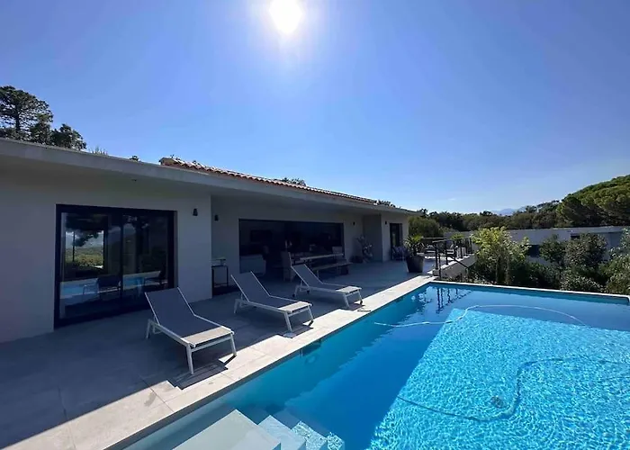 Privée-piscine-vue Mer-pinarello-cirindinu Villa *