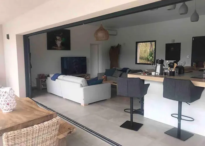 Privée-piscine-vue Mer-pinarello-cirindinu Villa Zonza