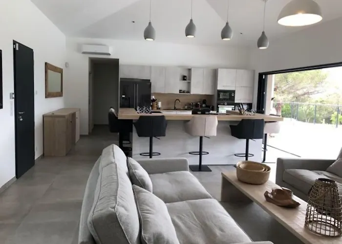 Privée-piscine-vue Mer-pinarello-cirindinu Villa