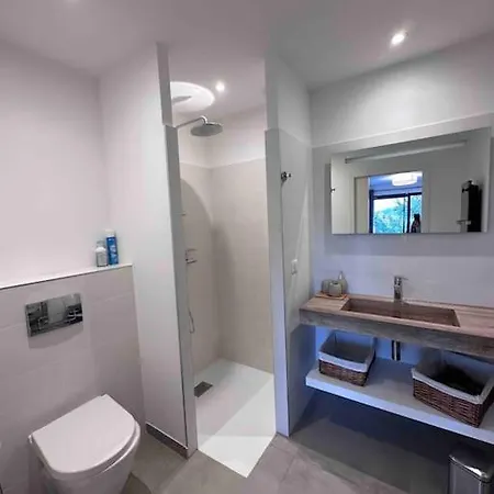 Privee-piscine-vue Mer-pinarello-cirindinu * Zonza