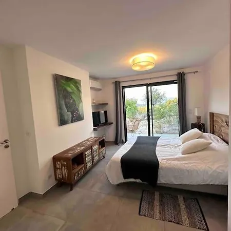 Villa Privee-piscine-vue Mer-pinarello-cirindinu