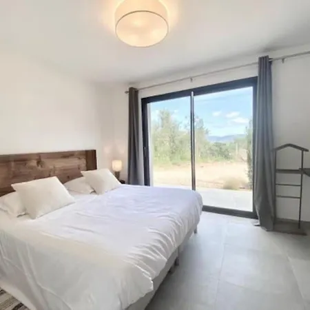 Privee-piscine-vue Mer-pinarello-cirindinu *