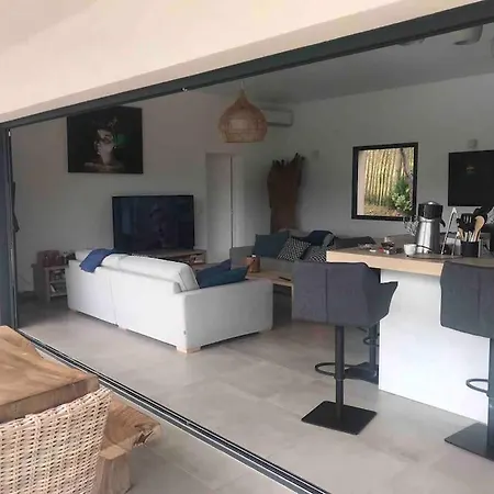 Privee-piscine-vue Mer-pinarello-cirindinu Villa Zonza