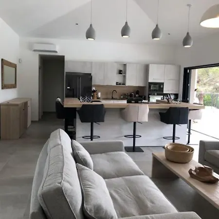 Privee-piscine-vue Mer-pinarello-cirindinu Villa