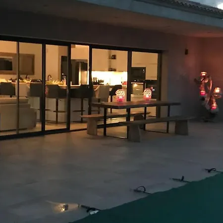 Privee-piscine-vue Mer-pinarello-cirindinu * Zonza