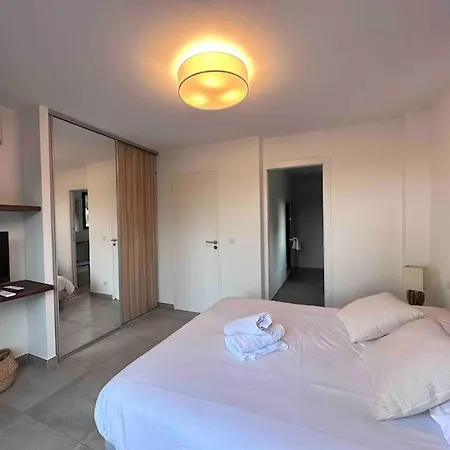 Privee-piscine-vue Mer-pinarello-cirindinu Villa Zonza