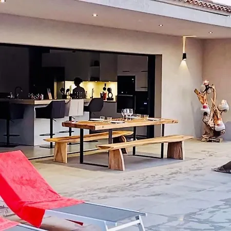 Privée-piscine-vue Mer-pinarello-cirindinu Villa