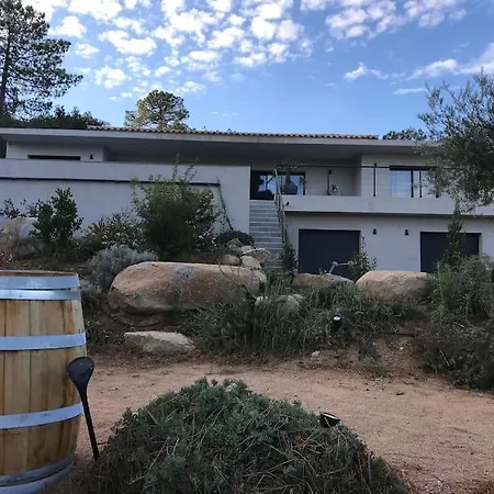 Privee-piscine-vue Mer-pinarello-cirindinu Zonza