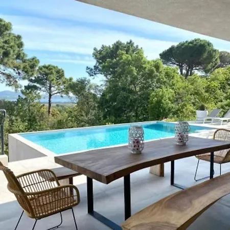 Privee-piscine-vue Mer-pinarello-cirindinu Zonza