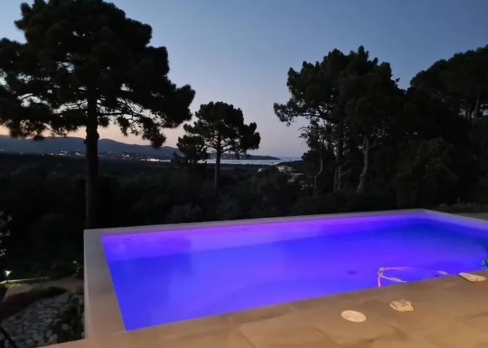 Vila Privee-piscine-vue Mer-pinarello-cirindinu Zonza