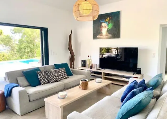 Privee-piscine-vue Mer-pinarello-cirindinu Zonza