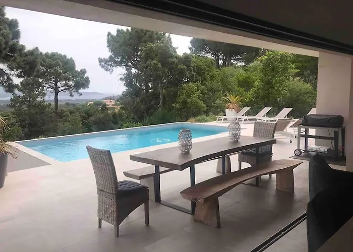 Vila Privee-piscine-vue Mer-pinarello-cirindinu Zonza